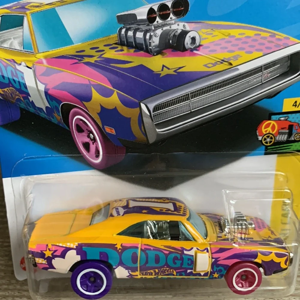 Hot Wheels 1970 Dodge Charger R/T Muscle Car HW Art Hotwheels HTB76  2024  New